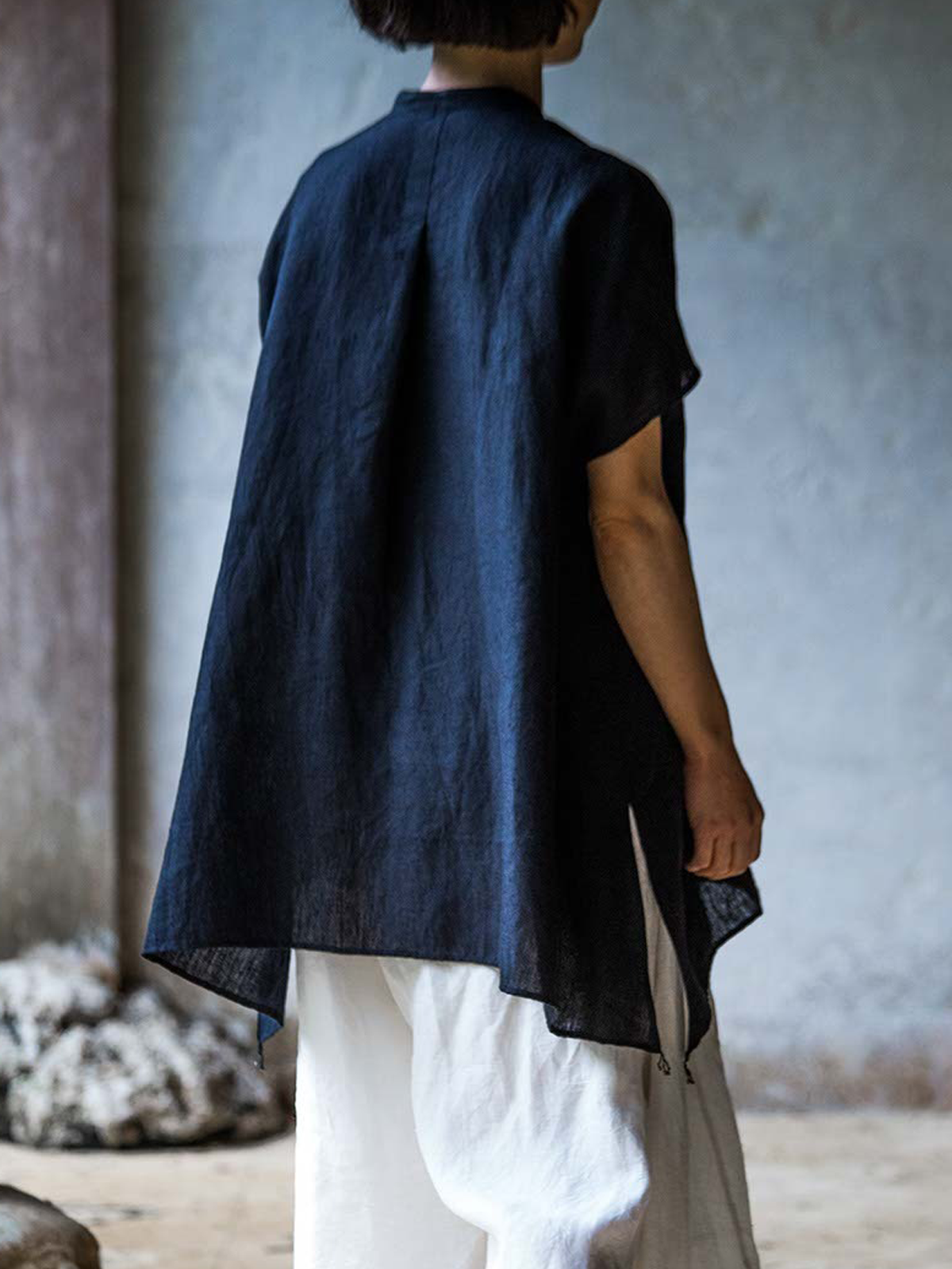 Cotton And Linen Stand Collar Plain Sleeveless Blouse