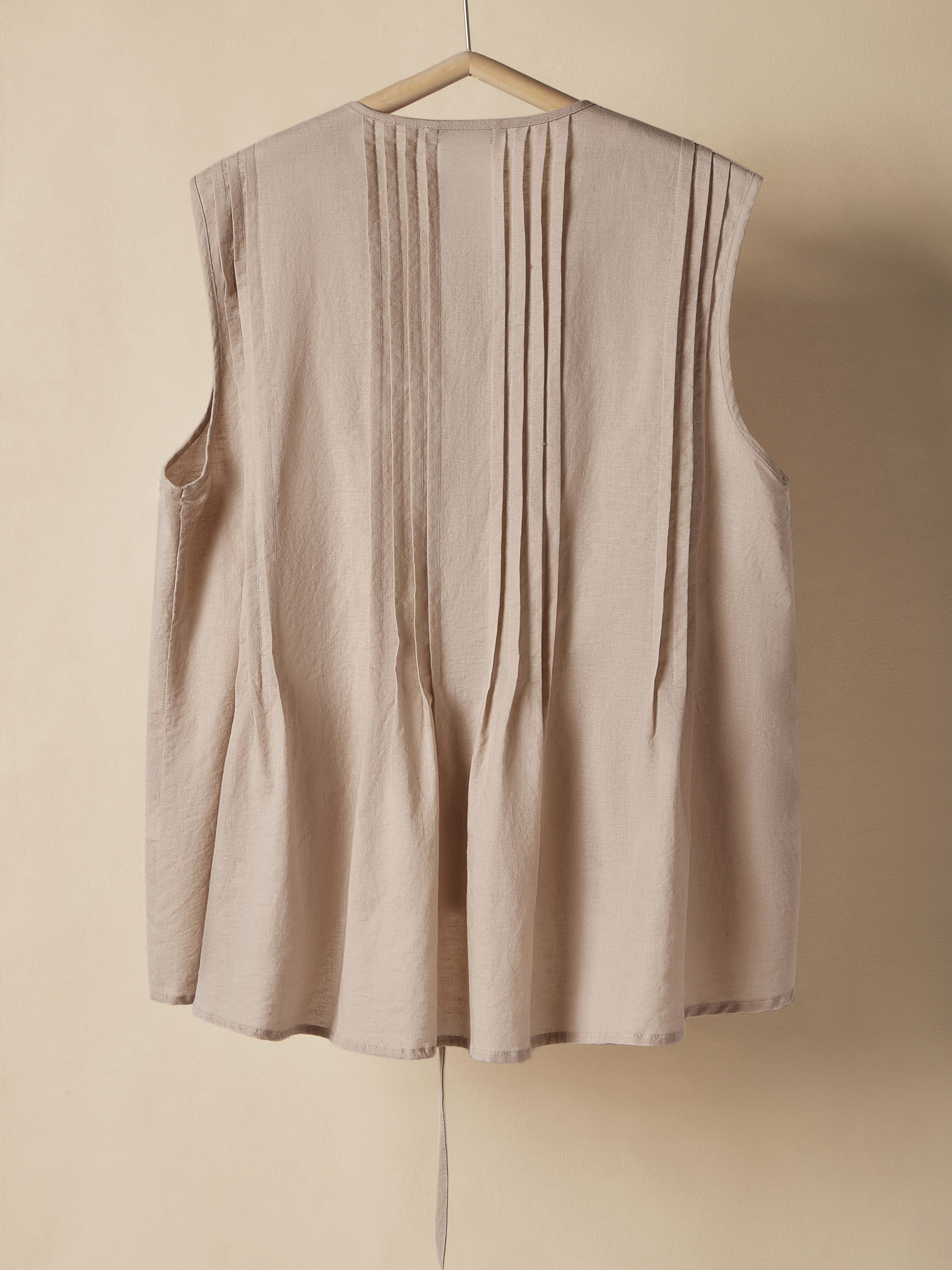 Cotton And Linen Crew Neck Button Design Pleats Sleeveless Tank Top